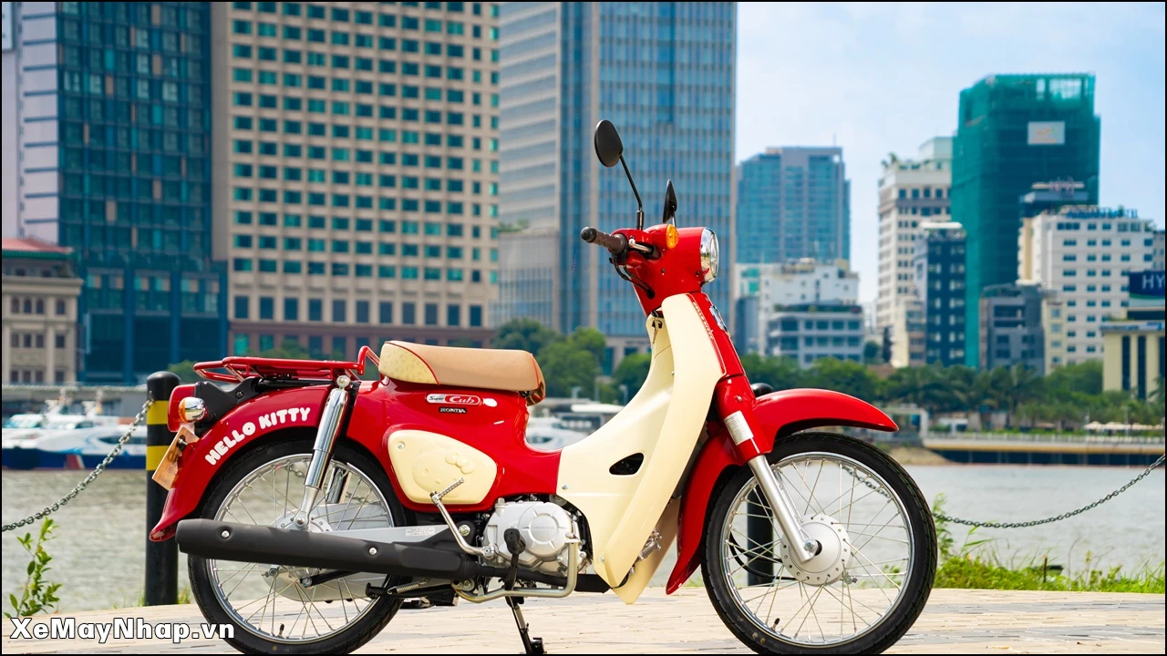 Honda Super Cub 50 Hello Kitty mon qua hoan hao cho nguoi than 1