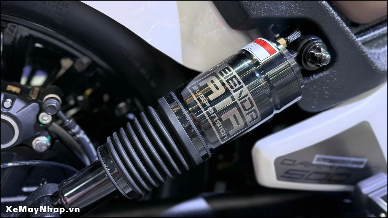 xe may nhap Benda Dark Flag 500 10