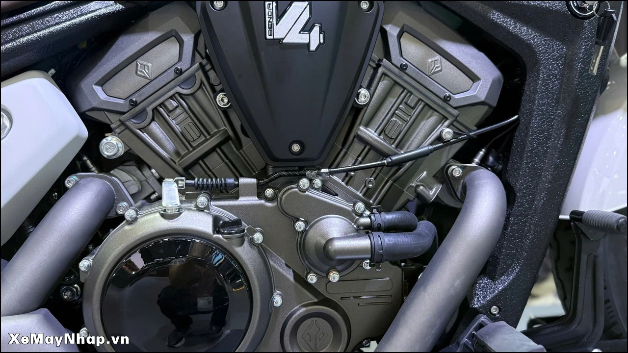 xe may nhap Benda Dark Flag 500 12