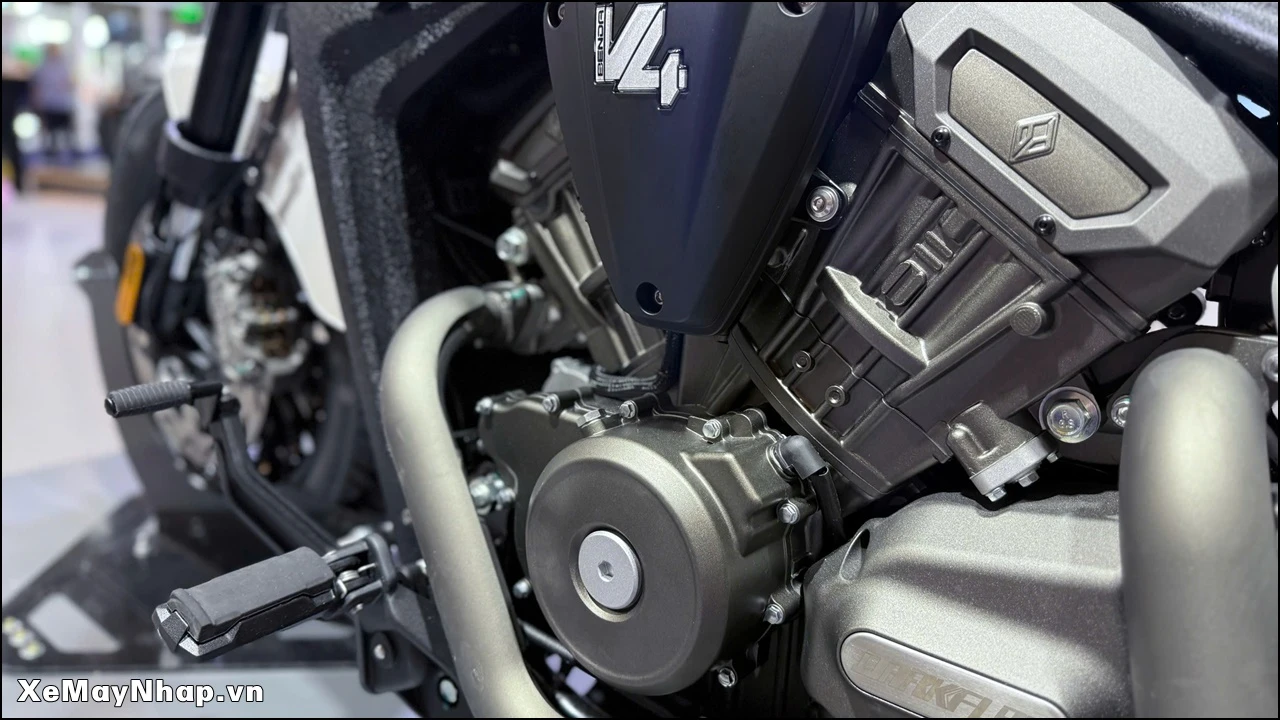 xe may nhap Benda Dark Flag 500 18