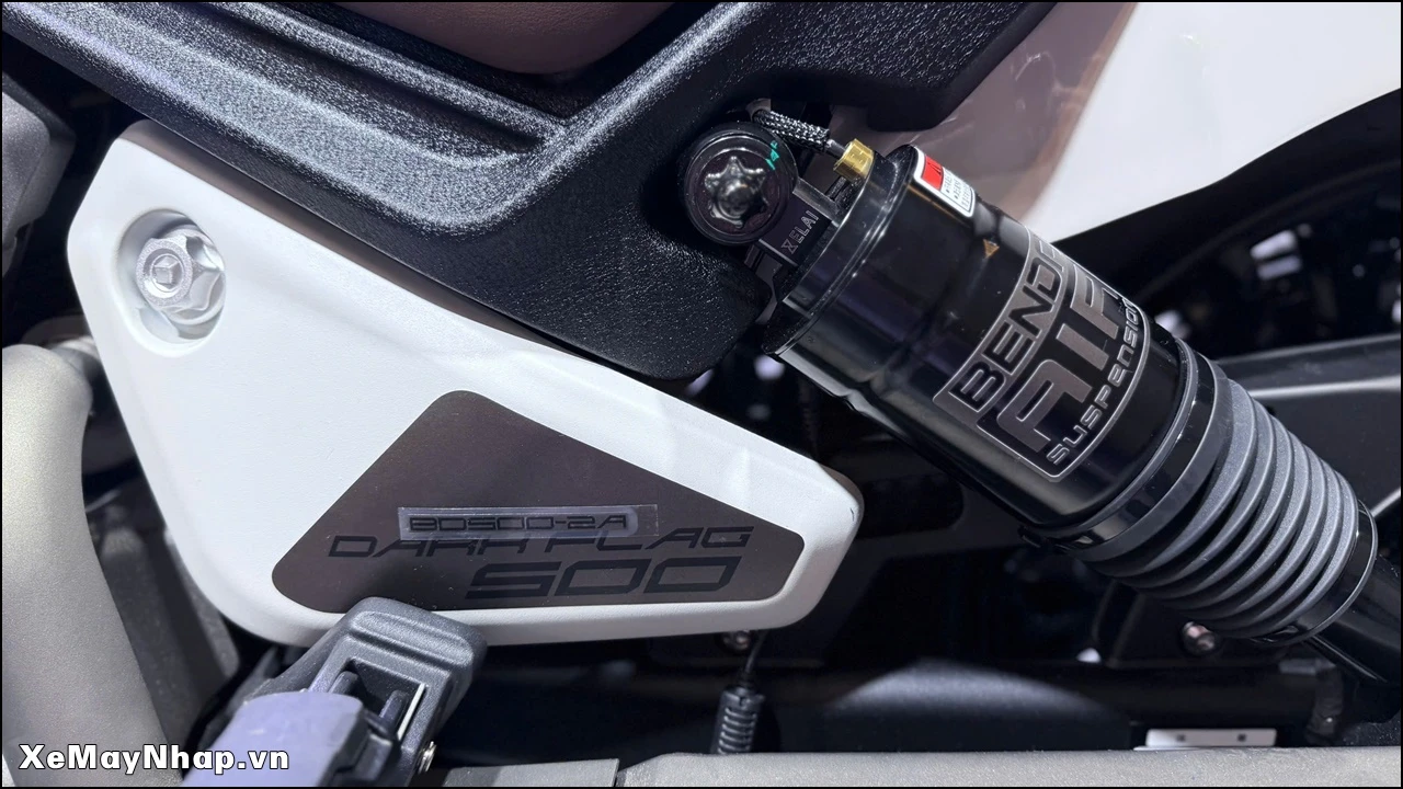 xe may nhap Benda Dark Flag 500 30