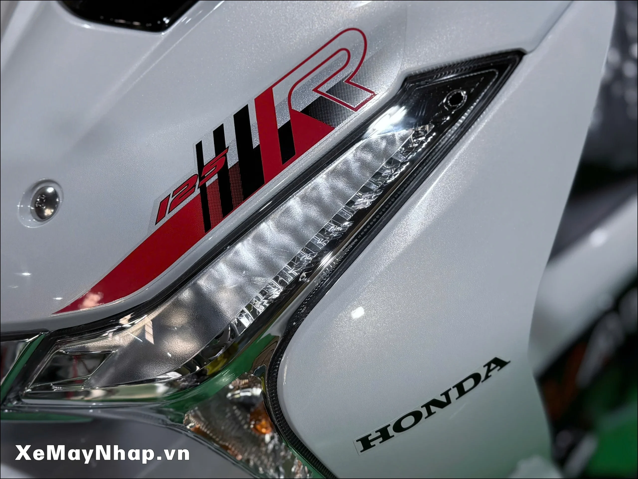 Honda Wave 125 R Special Edition Profender 5 scaled