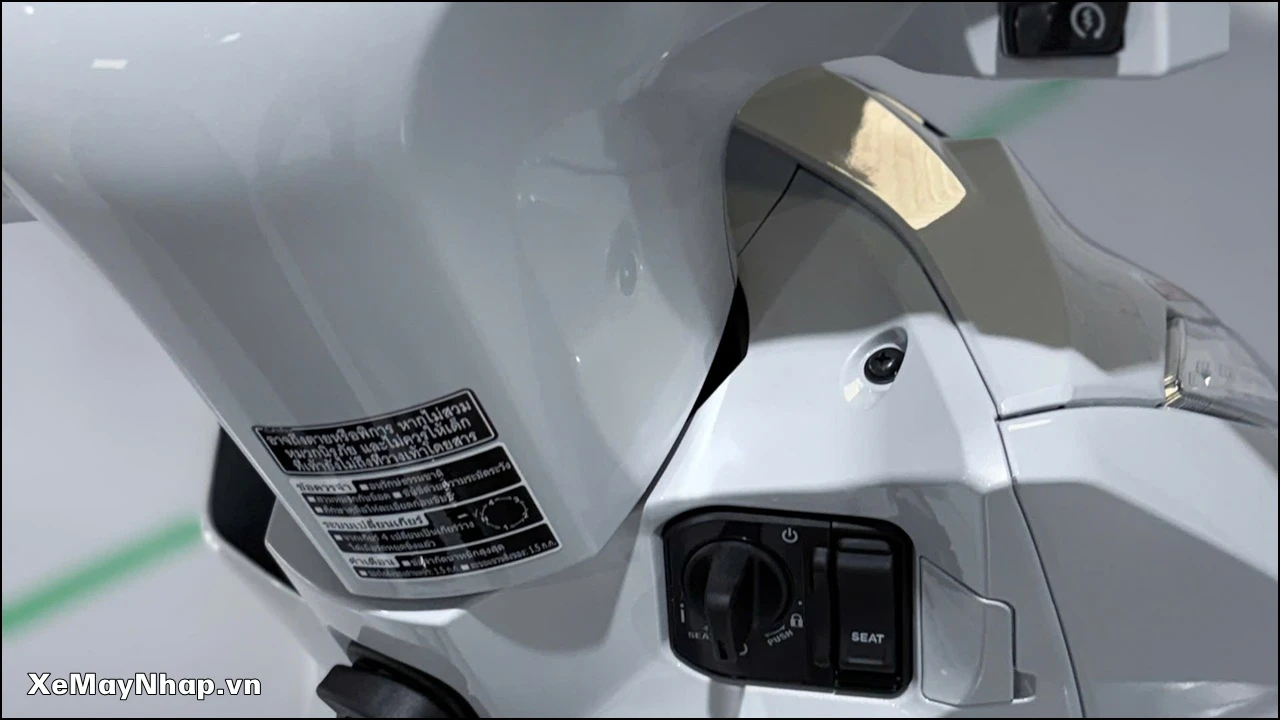 Honda Wave 125R Special Edition x Profender 112