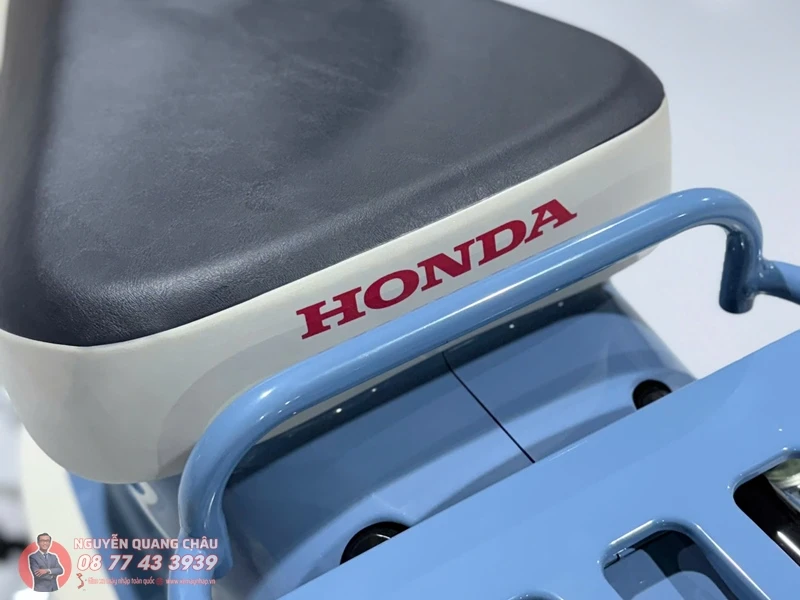 Honda Super Cub 50 Final Edition 5