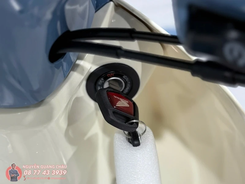 Honda Super Cub 50 Final Edition 6