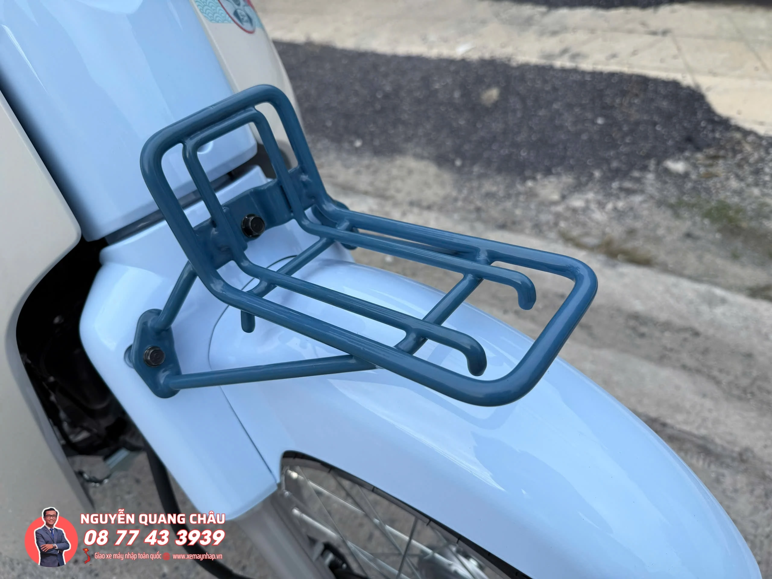 Honda Super Cub Fujisan Limited Edition chi san xuat gioi han 500 chiec tren toan Thai Lan 1