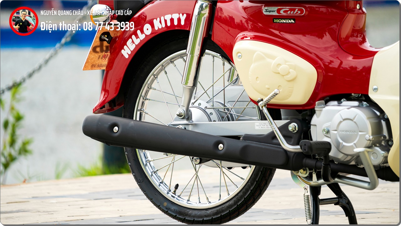 Honda Super Cub 50 Hello Kitty %E2%80%93 Bieu tuong CUTE khien trieu trai tim phai long tai Viet Nam 45