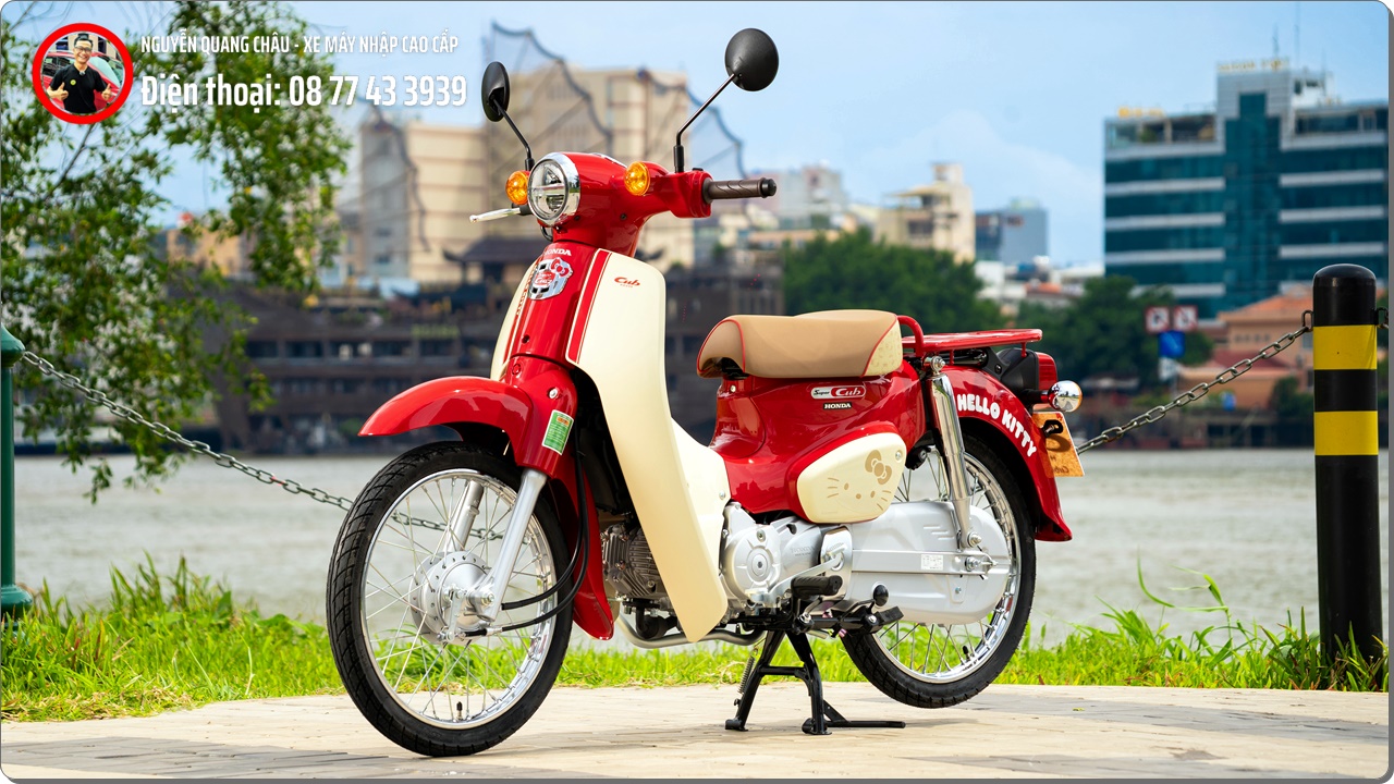 Honda Super Cub 50 Hello Kitty %E2%80%93 Khi mot chiec xe tro thanh tac pham suu tam mang gia tri van hoa 4