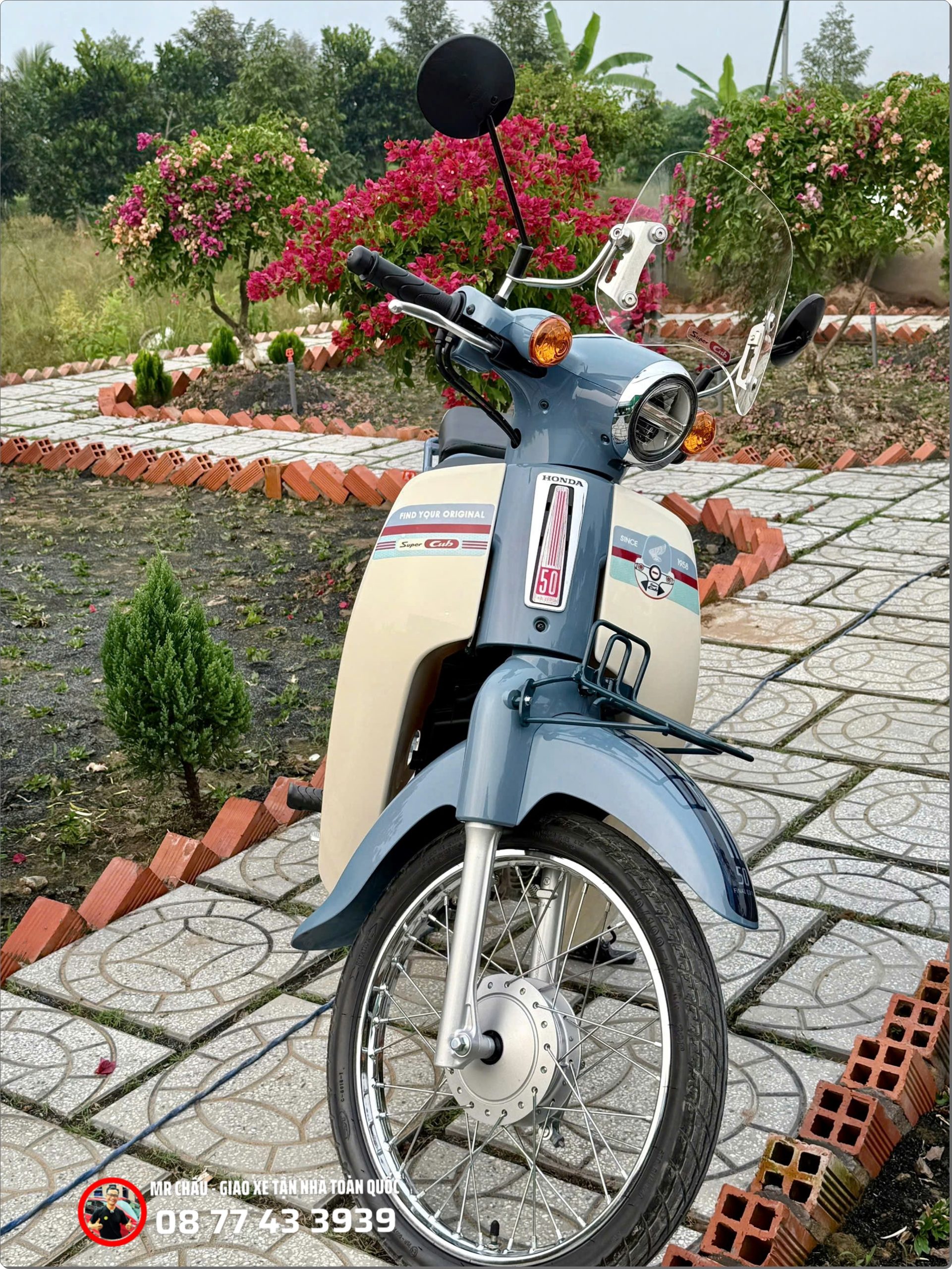 Nong dan miet vuon lai Honda Super Cub 50 Final Edition mua thu hoach sau rieng mit%E2%80%A6 %E2%80%93 Khi bieu tuong Nhat Ban hoa vao nhip song mien que Viet 13 scaled