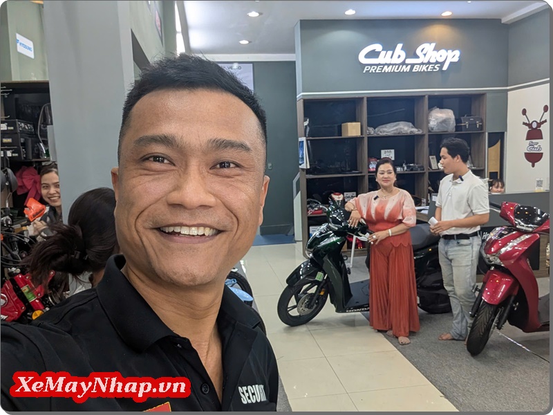 Bàn giao Honda SH Ý Vetro – Khi đẳng cấp gặp đúng chủ nhân tại Cub Shop 9 Ban giao Honda SH Y Vetro %E2%80%93 Khi dang cap gap dung chu nhan tai Cub Shop 3