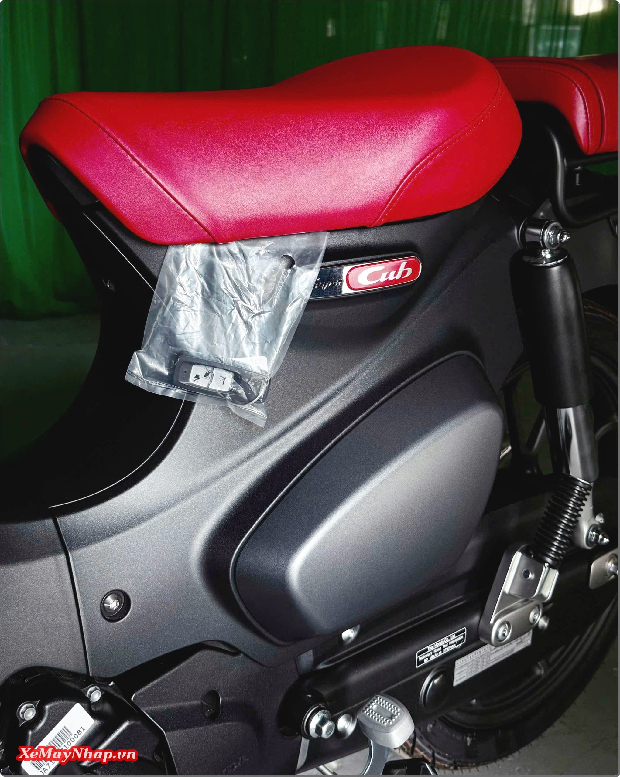 mau den nham Honda Super Cub C125 ABS 2026 nhap khau Thai Lan 9 scaled