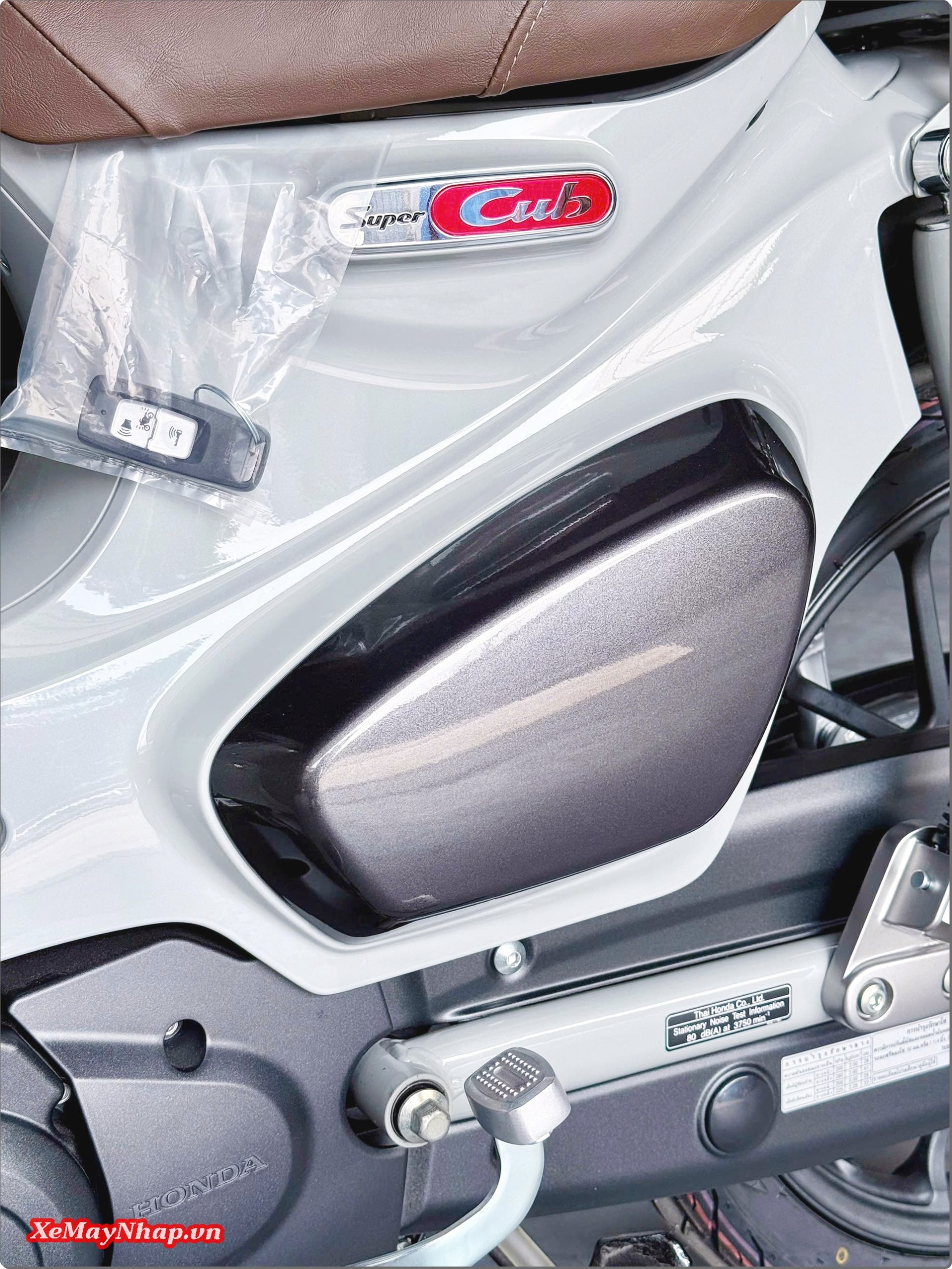 mau xam xi mang Honda Super Cub C125 ABS 2026 nhap khau Thai Lan 19 scaled