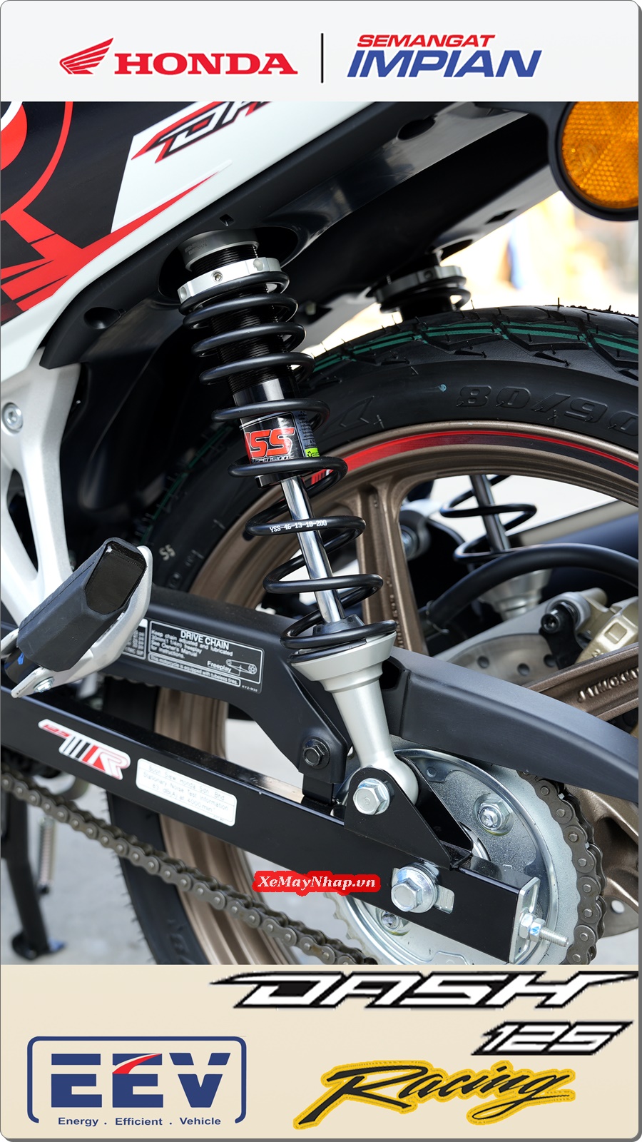 Honda Dash 125 Racing Custom Mau trang do by Cub House 11