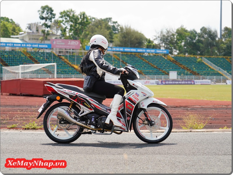 Honda Dash 125 Racing Custom by Cub House xemaynhap 38