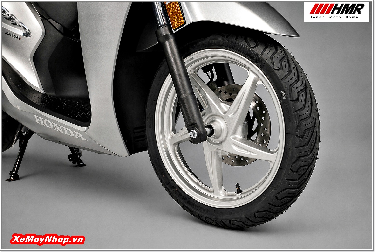Honda SH Italia Special Silver (màu bạc) (2) Honda SH Italia Special Silver mau bac 2