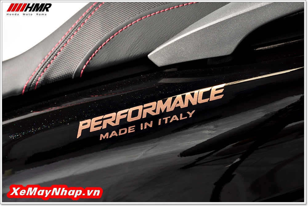 Honda SH Ý 150i Special Edition màu đen Black (2) Honda SH Y 150i Special Edition mau den Black 2