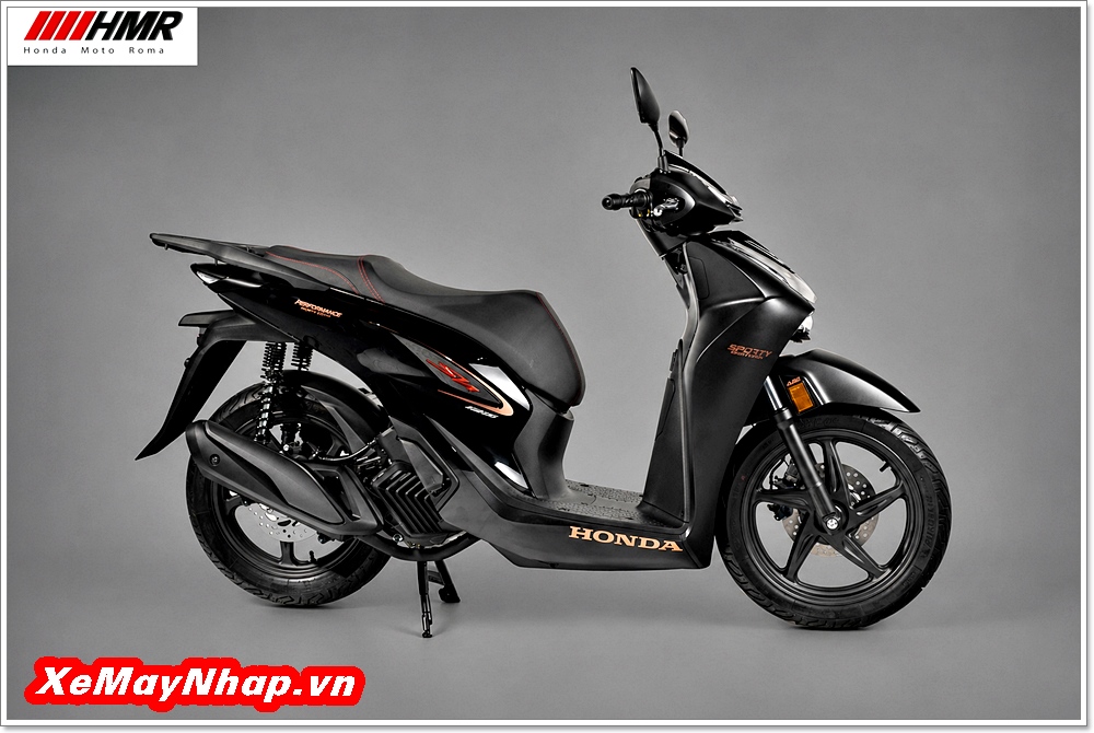 Honda SH Ý 150i Special Edition màu đen Black (3) Honda SH Y 150i Special Edition mau den Black 3