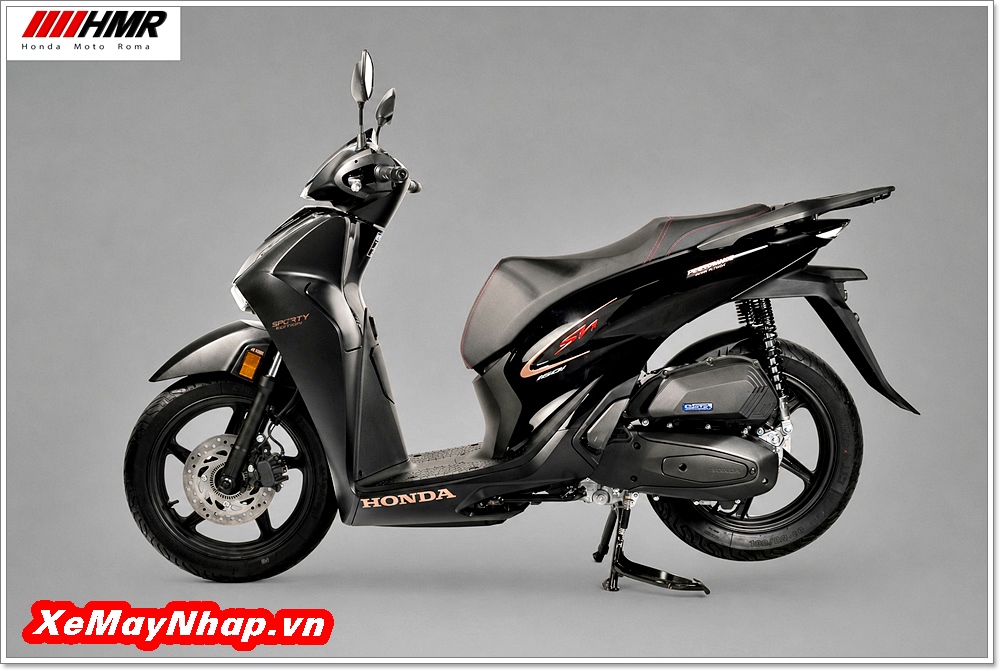 Honda SH Ý 150i Special Edition màu đen Black 11 Honda SH Y 150i Special Edition mau den Black 7