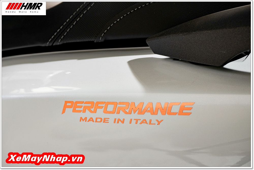 Honda SH Ý 150i Special Edition màu trắng - White (6) Honda SH Y 150i Special Edition mau trang White 6