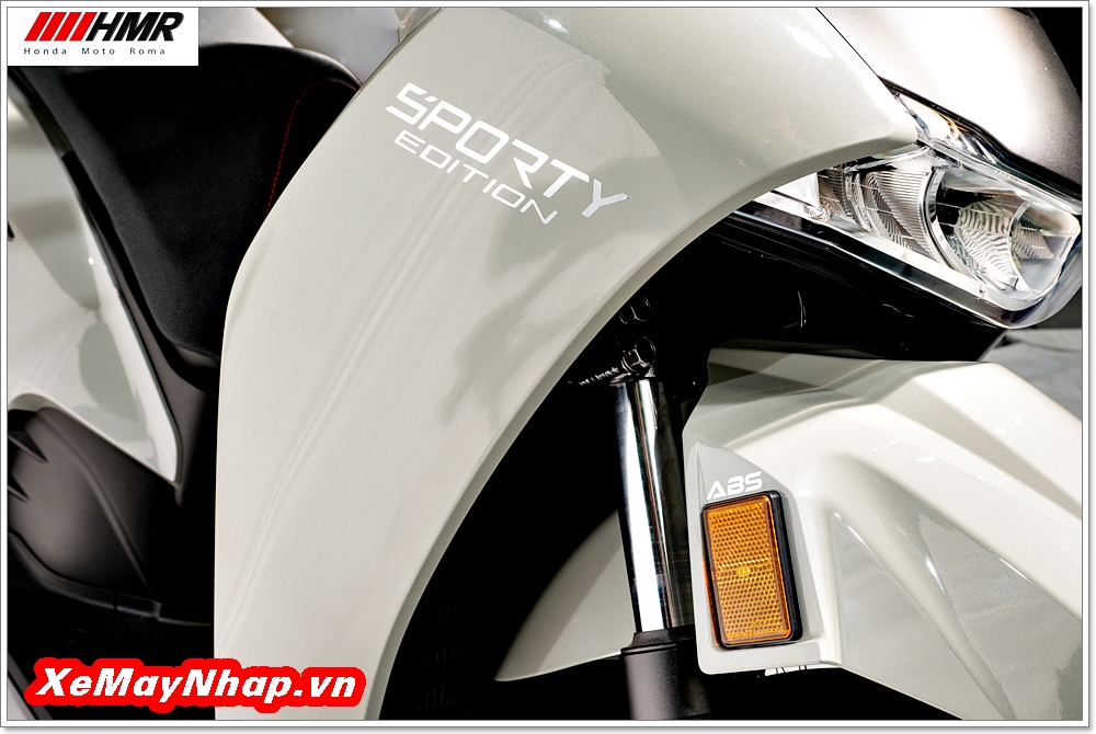 Honda SH Ý 350i Special Edition màu xám - Cemet Gray (1) Honda SH Y 350i Special Edition mau xam Cemet Gray 1