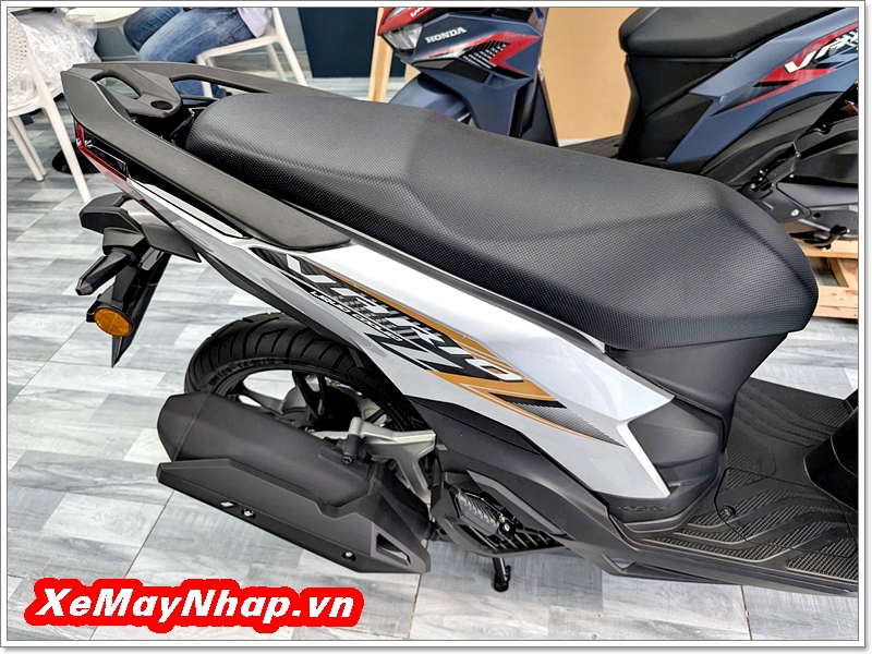 Honda Vario 125 Malaysia 2026 màu bạc đen (10) Honda Vario 125 Malaysia 2026 mau bac den 10