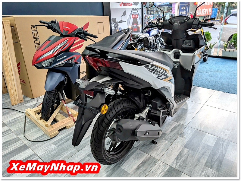Honda Vario 125 Malaysia 2026 màu bạc đen (8) Honda Vario 125 Malaysia 2026 mau bac den 8