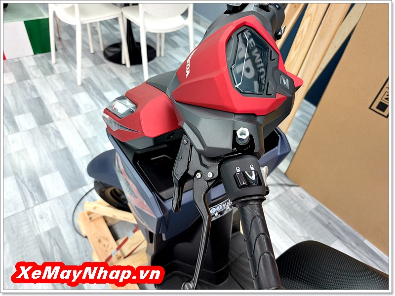 Honda Vario 125 Malaysia 2026 mau do xanh 8