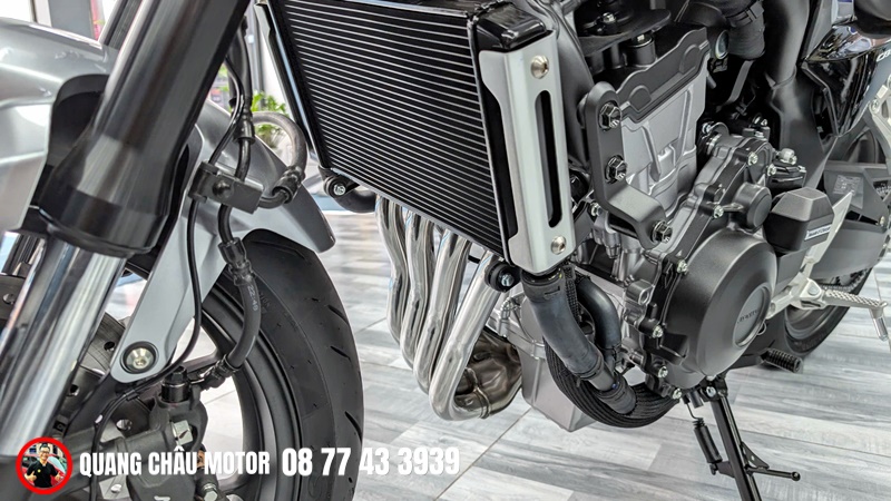 10 điểm mạnh đáng mua Honda CB500SF Super Four 2026 6 Honda CB500SF Super Four 2026 ban tai XE MAY NHAP QUANG CHAU MOTOR 13