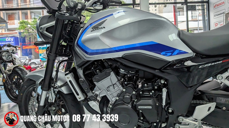 10 điểm mạnh đáng mua Honda CB500SF Super Four 2026 3 Honda CB500SF Super Four 2026 ban tai XE MAY NHAP QUANG CHAU MOTOR 18