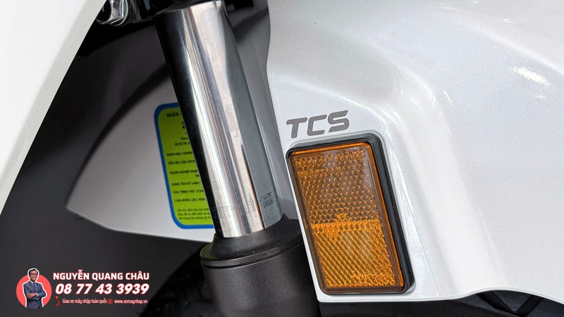 Honda Moto Roma Italia chính thức đưa các mẫu xe Honda Made in Italy đến Việt Nam 38 Honda SH Ý 150i Special Edition màu trắng Honda Moto Roma