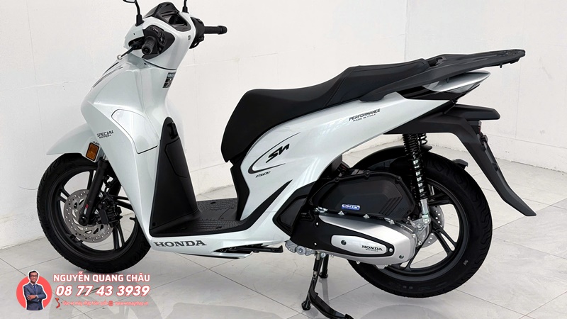 Honda Moto Roma Italia chính thức đưa các mẫu xe Honda Made in Italy đến Việt Nam 30 Honda SH Ý 150i Special Edition màu trắng Honda Moto Roma