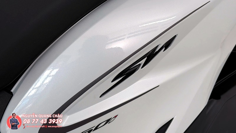 Honda Moto Roma Italia chính thức đưa các mẫu xe Honda Made in Italy đến Việt Nam 34 Honda SH Ý 150i Special Edition màu trắng Honda Moto Roma