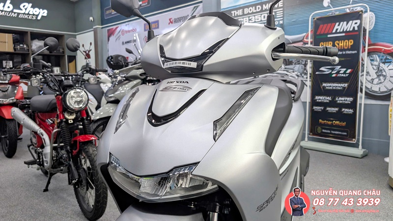 Honda SH Y 150i mau bac thep titan duoc ban giao den chi khach de thuong %E2%80%93 Khi su tinh te tim dung chu nhan 17