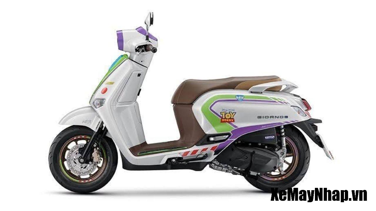 Honda Giorno+ Buzz Lightyear giới hạn 2.000 xe – Xe sưu tầm hay phương tiện đi lại? 2 Honda Giorno+ Buzz Lightyear nhập khẩu – Mẫu xe tay ga giới hạn 2.000 chiếc