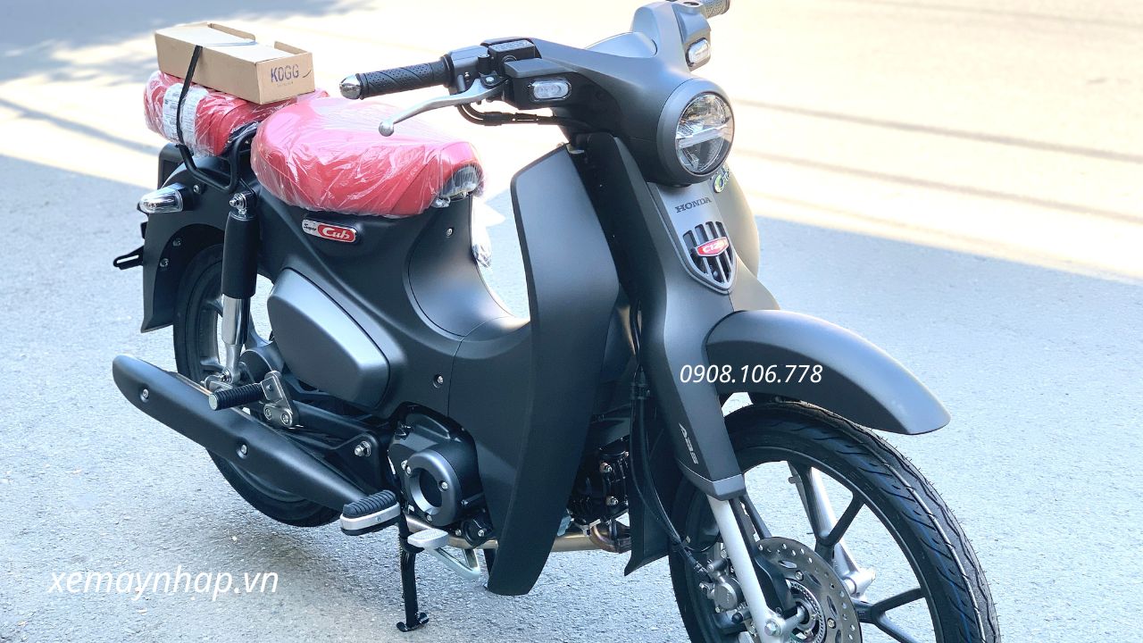 Honda Super Cub C125 ABS 2026 màu đen yên đỏ – Xe nhập Thái sẵn hàng tại Xe Máy Nhập 1 Honda Super Cub C125 ABS 2026 màu đen yên đỏ